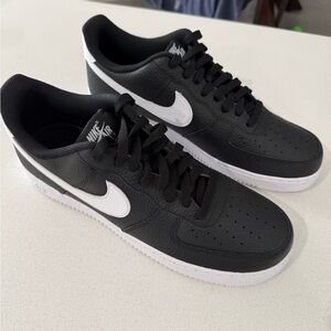 Nike Air Force 1 Low — Black/White Leather Sneakers